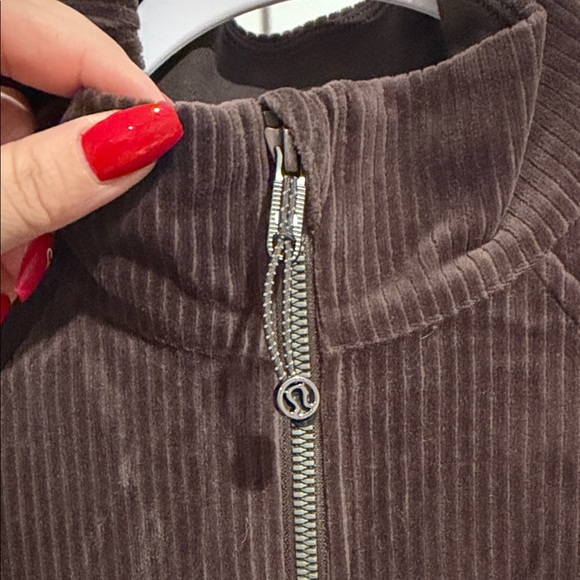 Lululemon Scuba Track Jacket in Espresso - Picture 4 of 8